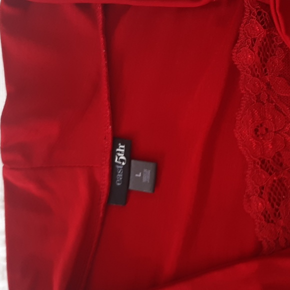 Cowl neck top with lace insert - Picture 3 of 4